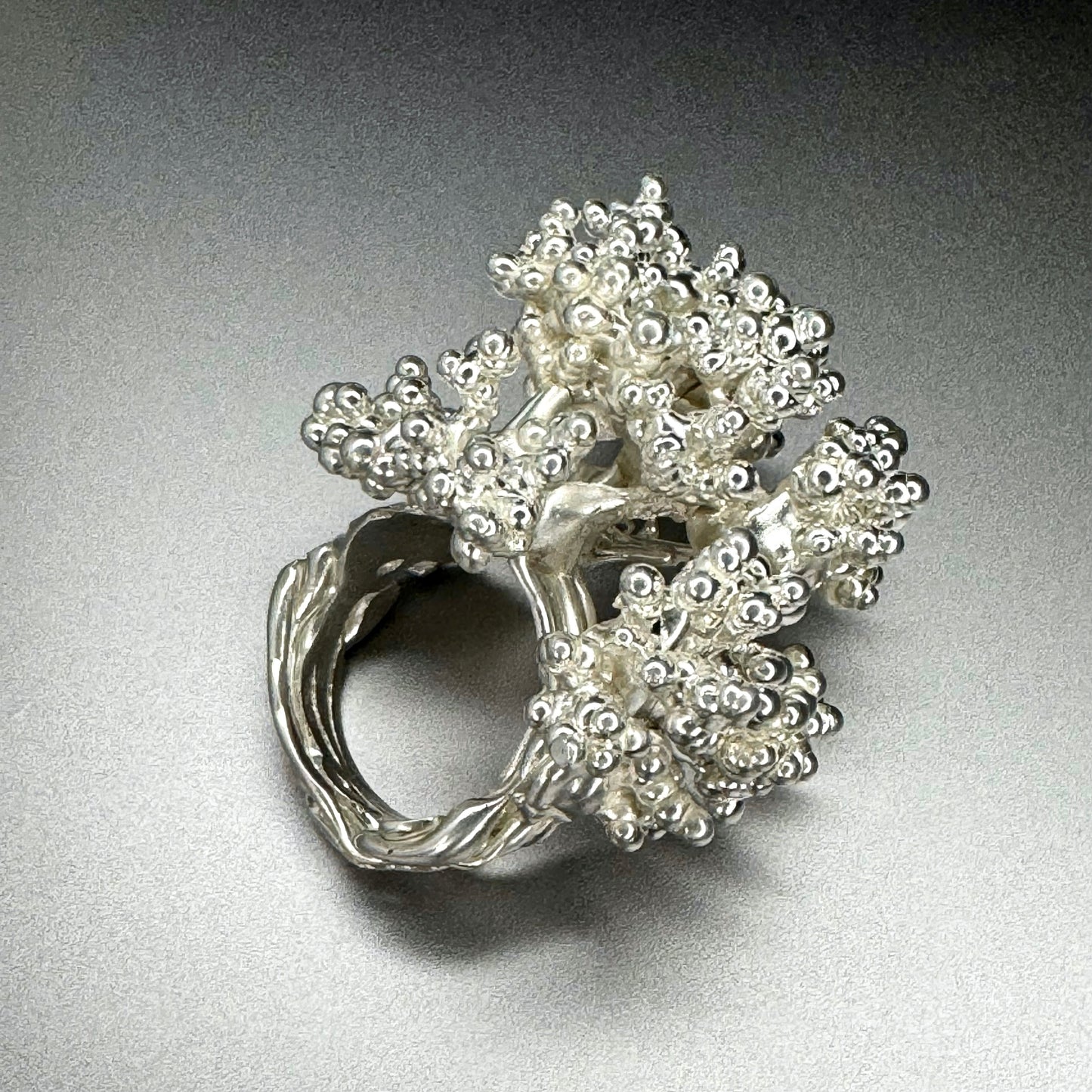 Caviars Blossom Ring